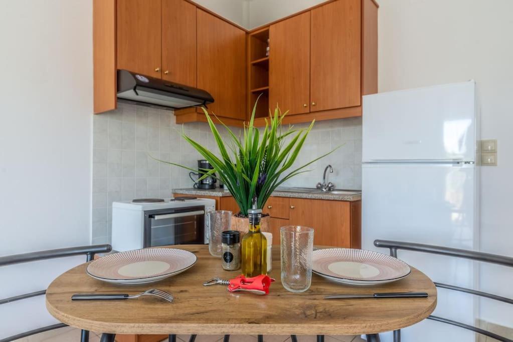 Urban Apt Next University 3 イラクリオン エクステリア 写真